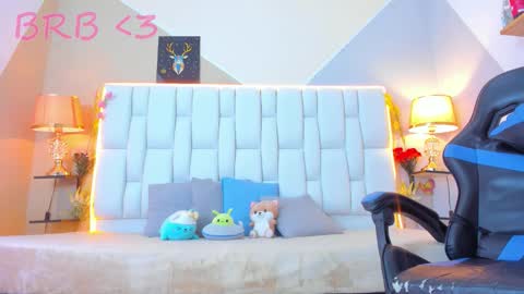 Michelle  online show from September 22, 12:20 pm