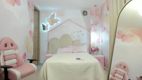 Sofia  online show from March 14, 8:13 pm