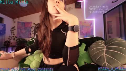 Snapshot of milla_milla chatting on October 12, 6:39 am milla_milla online show from October 12, 6:39 am