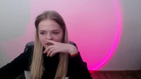 millaloveli online show from March 5, 8:34 am