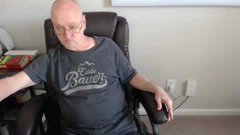 millenium0129 online show from May 13, 5:11 pm