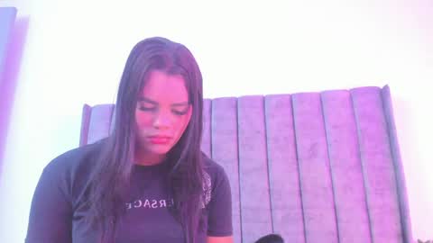 miller_silvana online show from May 9, 12:22 pm