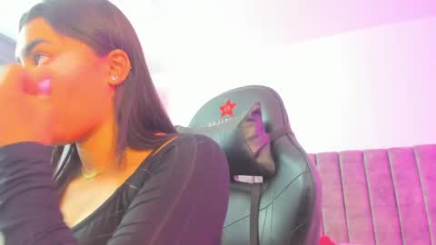 miller_silvana online show from May 20, 11:49 am
