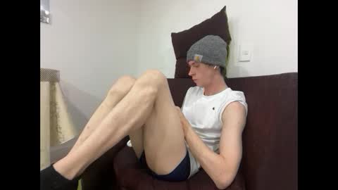 Snapshot of millerjdm chatting on September 25, 9:55 pm SlimnHungOH online show from September 25, 9:55 pm