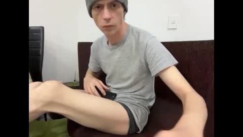 Snapshot of millerjdm chatting on September 21, 10:47 pm SlimnHungOH online show from September 21, 10:47 pm