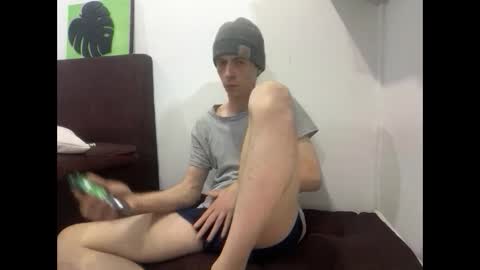 Snapshot of millerjdm chatting on September 26, 11:35 pm SlimnHungOH online show from September 26, 11:35 pm