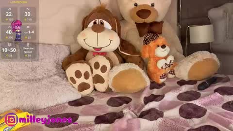 milleyjones_ online show from September 24, 9:10 pm