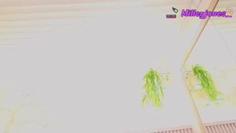 milleyjones_ online show from June 25, 12:10 pm