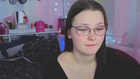 Millie online show from October 11, 3:11 am