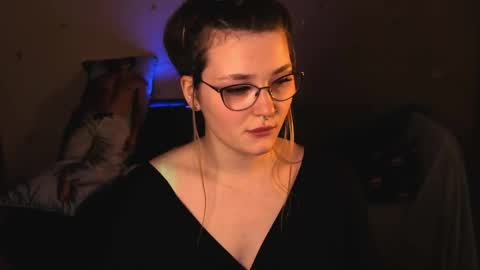 Millie online show from May 30, 3:43 pm