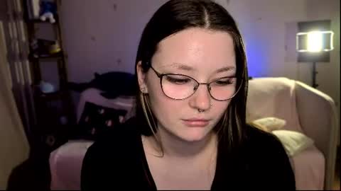 Millie online show from July 30, 3:56 pm