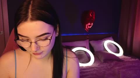 Millie online show from February 25, 4:46 am