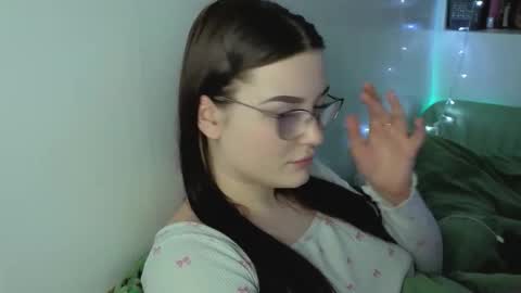 Millie online show from October 20, 2:55 pm