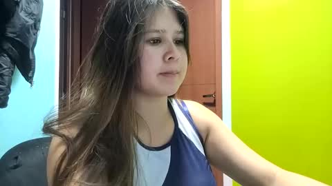 Snapshot of milliesweet77 chatting on October 31, 6:08 pm milli online show from October 31, 6:08 pm