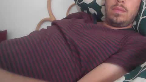 milowww1601 online show from May 2, 5:57 am