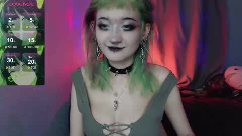 milten_trish online show from May 17, 11:25 pm