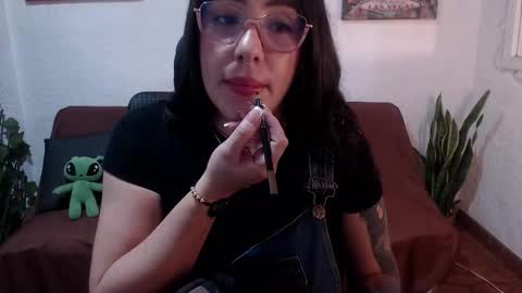 Milu Wallace  online show from March 6, 11:59 pm