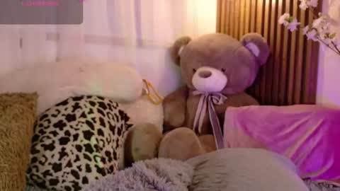 Milu online show from August 4, 12:39 am
