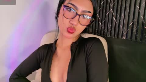Milu online show from July 20, 7:48 pm