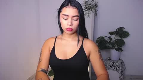 Mily Ortiz online show from July 17, 2:08 pm