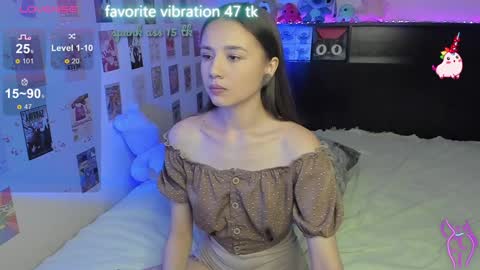 Snapshot of milyamess chatting on February 1, 8:16 pm Emily online show from February 1, 8:16 pm