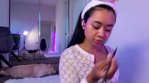 Mimi Baby online show from October 18, 12:15 am