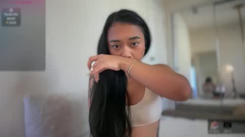 Mimi Baby online show from November 9, 7:16 pm