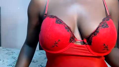 mimiebony online show from July 7, 7:23 am