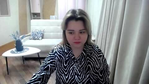 mimimishel_69 online show from February 25, 2:37 pm