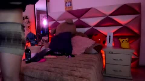 minami_nakamura online show from June 25, 1:57 am