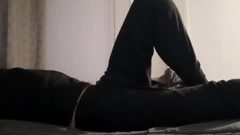 Snapshot of minaquerida chatting on December 12, 3:10 am Ll online show from December 12, 3:10 am