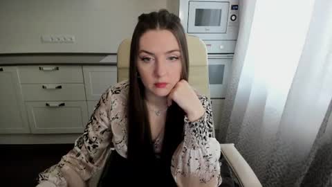 minchelskatrina online show from July 6, 8:55 am