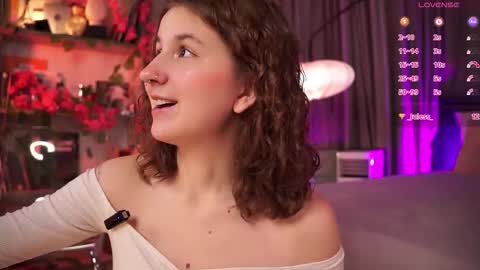 Frances  Next streams Thu Fri Sat 8am -  4pm GMT3 online show from September 13, 7:44 am