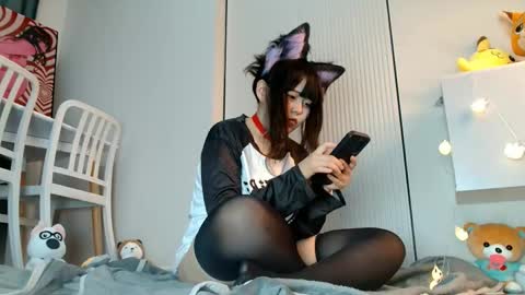 Minji online show from June 8, 1:56 pm