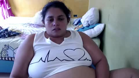 Andrea online show from May 1, 8:58 pm