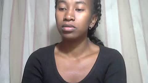 minouch211907 online show from November 1, 5:06 am