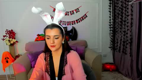 Jessi online show from November 1, 3:18 am