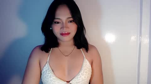 Snapshot of mira_luna222 chatting on February 23, 6:34 pm Mira Bella online show from February 23, 6:34 pm