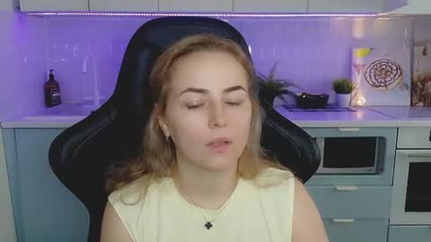 Mira online show from July 12, 1:42 am