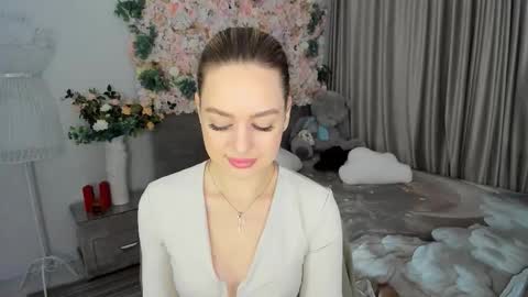 Emma online show from October 16, 7:46 pm