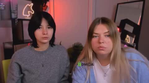 Snapshot of miraella chatting on October 1, 8:46 am Mira online show from October 1, 8:46 am