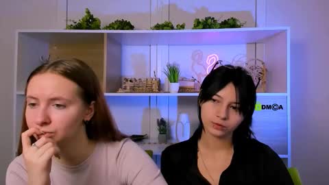 Snapshot of miraella chatting on October 5, 8:34 am Mira online show from October 5, 8:34 am