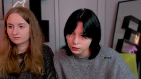 Snapshot of miraella chatting on October 12, 8:51 am Mira online show from October 12, 8:51 am