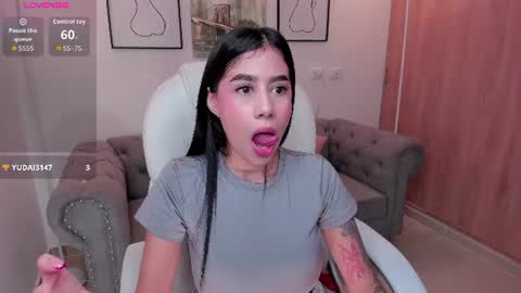 miranda_crawfor online show from June 23, 8:26 pm