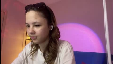 miranda_holms online show from July 14, 10:21 am