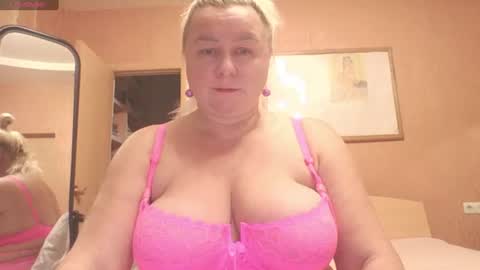 Miranda online show from July 27, 7:44 pm