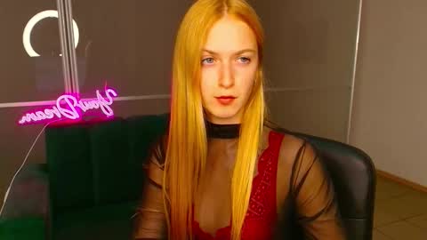 MirandaMayers online show from September 14, 8:10 pm