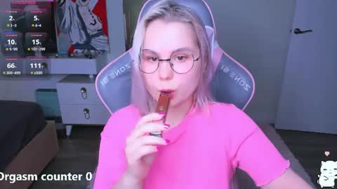 Kira online show from July 5, 5:42 pm