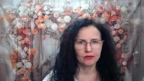 Miroslava Happi online show from April 13, 5:44 am