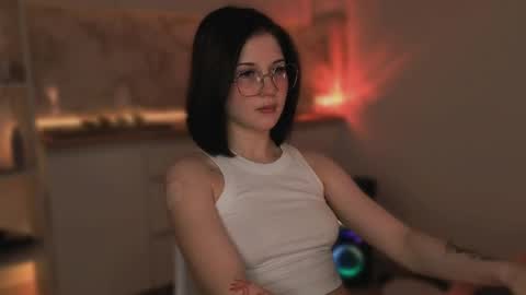 Mira online show from May 24, 9:32 pm